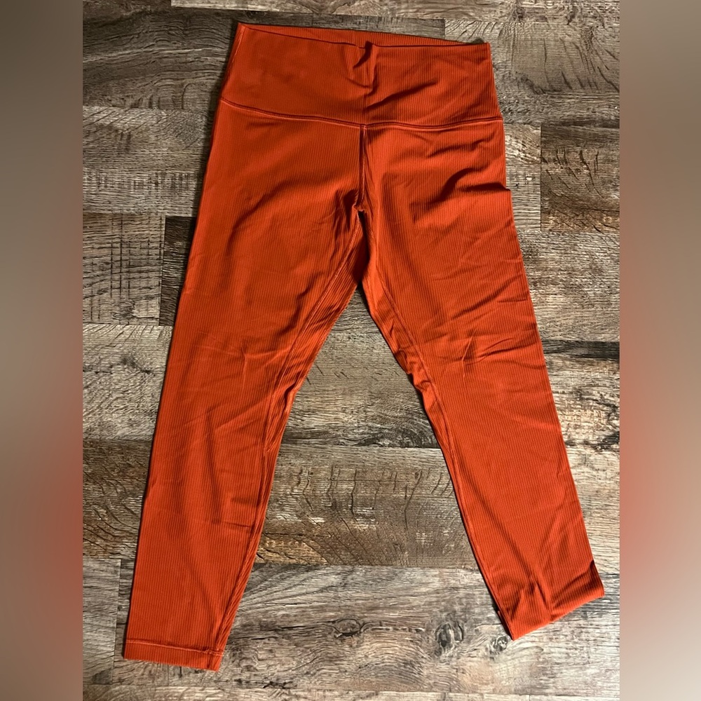 Lululemon ribbed Align leggings 28”